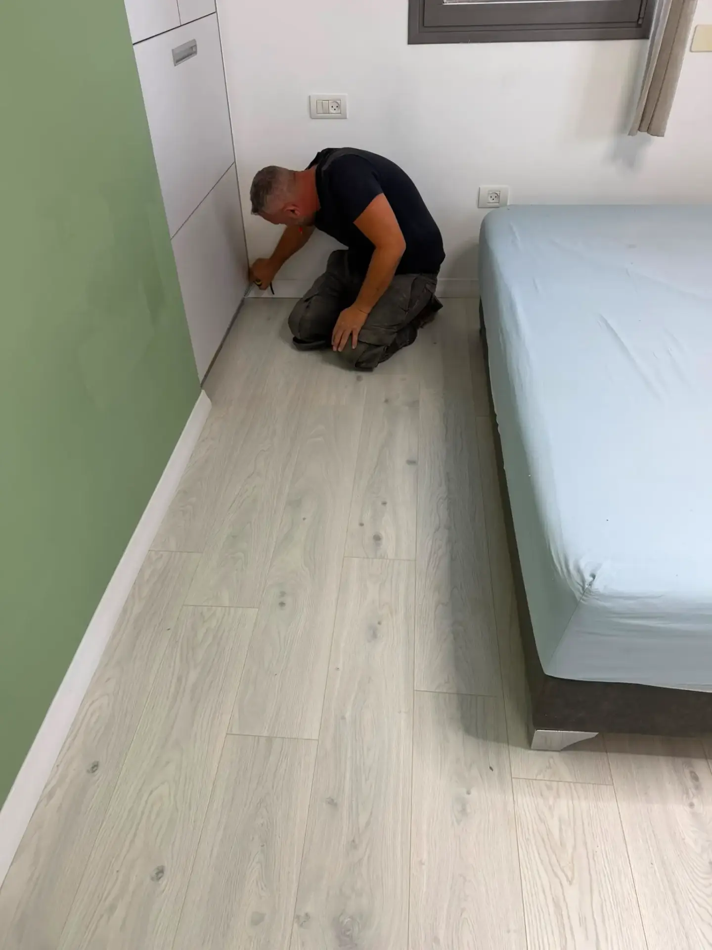-פרקט אלון מולבן פרקט ושטיח שיר